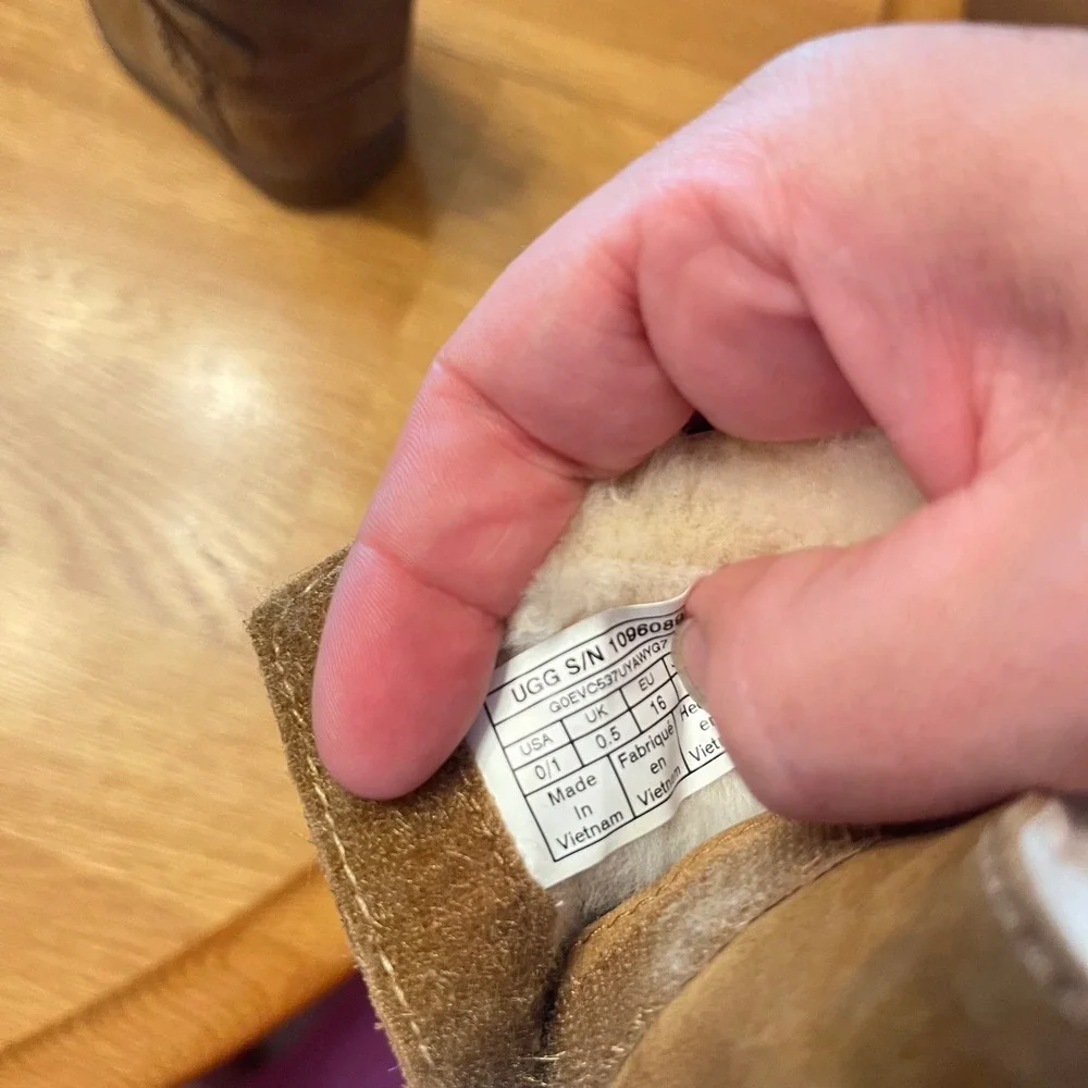 UGG Jesse II Chestnut Suede Baby Boots 1096089I Size 0/1 Infant
